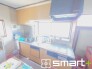 ～壁付キッチンのある住まい～
・空間を広く使える壁付キッチンを採用。すっきりとした動線で、快適にお料理を楽しめます。
・機能性とデザイン性を兼ね備えた、暮らしやすい住空間となっております。