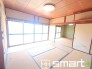 ～穏やかな陽の入るＤＫ～
・大きな窓のあるＤＫは陽当りも良好で明るい空間となっております。
・ご家族団らんなど過ごす時間の多いＤＫが明るいのは嬉しいポイントですね。

