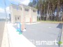 ～ゆとりあるカースペース～
・セカンドカーや来客時にも困らないカースペース４台分。物置や駐輪スペースなどにも利用できますね。
・カーポートなどのオプションもお気軽にご相談くださいませ。