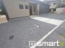 ～駐車場は４台分ご用意～
・駐車場は４台分ございますので、車通勤の方や複数台お持ちの方にもお勧めのお住まいです。
・ご来客の際も安心の余裕の敷地です。

