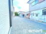 ～広々したお庭のある邸宅～
・余裕の敷地には広いお庭もご用意。
・ガーデニングや安らぎの空間として、倉庫を置いたりと様々な活用が可能です。
・人工芝の敷設などもお気軽にご相談くださいませ。
