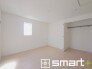 ～２面採光の明るいお部屋～
・洋室は２面採光とする事で穏やかな陽の入る明るい空間となっております。
・くつろぎのプライベート時間を明るい空間で穏やかにお過ごしいただけます。

