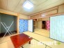 ～２面採光の明るいお部屋～
・和室は２面採光とする事で穏やかな陽の入る明るい空間となっております。
・くつろぎのプライベート時間を明るい空間で穏やかにお過ごしいただけます。

