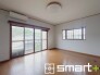 ～２面採光の明るいお部屋～
・洋室は２面採光とする事で穏やかな陽の入る明るい空間となっております。
・くつろぎのプライベート時間を明るい空間で穏やかにお過ごしいただけます。
