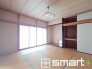 ～「和みの部屋」和室をご用意～
・ゴロンと寝転がったり、お子様のいるご家庭ではお子様を寝かしつけたり、などご活用いただける和室をご用意。
・やはり畳の香りは心が落ち着きますね。
