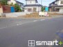 ～開放感ある角地のお住まい～
・２方向が空く事で開放感のある角地に位置しております。
・窮屈な感じが無く、ゆったりと暮らせるこの魅力をぜひ現地でご体感くださいませ。
