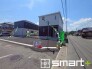 ～開放感ある角地のお住まい～
・２方向が空く事で開放感のある角地に位置しております。
・窮屈な感じが無く、ゆったりと暮らせるこの魅力をぜひ現地でご体感くださいませ。
(１号棟)