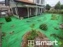 ～広々したお庭のある邸宅～
・余裕の敷地には広いお庭もご用意。
・ガーデニングや安らぎの空間として、倉庫を置いたりと様々な活用が可能です。
・人工芝の敷設などもお気軽にご相談くださいませ。
