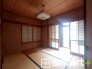 ～「和みの部屋」和室をご用意～
・ゴロンと寝転がったり、お子様のいるご家庭ではお子様を寝かしつけたり、などご活用いただける和室をご用意。
・やはり畳の香りは心が落ち着きますね。
