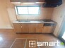 ～リビングを有効活用～
・キッチンは対面式ではなく壁側にございますので、お部屋の中の空間を有効活用できます。
・現地ではぜひ家具の配置などもイメージしながらご見学くださいませ。
