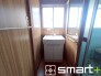 窓から自然な明るさが届く、シンプルで使い勝手の良い清々しい空間です。

