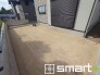 ～お庭もある余裕の敷地～
・広々した敷地にはお庭もご用意。お庭があるだけで余裕を感じますね。
・防草シートや人工芝の敷設などのオプションもお気軽にご相談くださいませ。
