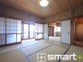 ～「和みの部屋」和室をご用意～
・ゴロンと寝転がったり、お子様のいるご家庭ではお子様を寝かしつけたり、などご活用いただける和室をご用意。
・やはり畳の香りは心が落ち着きますね。

