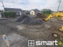 ～閑静な住宅街の立地～
・周辺は閑静な住宅街となっておりますので、静かな暮らしをご実現いただけます。
・前面道路の交通量も多くないので、小さなお子様がいるご家庭でもご安心ですね。(1号棟)
