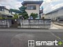 ～閑静な住宅街の立地～
・周辺は閑静な住宅街となっておりますので、静かな暮らしをご実現いただけます。
・前面道路の交通量も多くないので、小さなお子様がいるご家庭でもご安心ですね。
