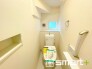 ～やはり便利なタンク式トイレ～
・最近はタンクレストイレもございますが、タンク式の場合は停電時もお水を流すことが可能。
・故障時なども比較的費用が安くなるなど、メリットが多くなります。
