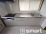 ～リビングを有効活用～
・キッチンは対面式ではなく壁側にございますので、お部屋の中の空間を有効活用できます。
・現地ではぜひ家具の配置などもイメージしながらご見学くださいませ。
