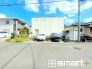 ～閑静な住宅街の立地～
・周辺は閑静な住宅街となっておりますので、静かな暮らしをご実現いただけます。
・前面道路の交通量も多くないので、小さなお子様がいるご家庭でもご安心ですね。
