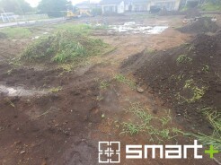 ~閑静な住宅街の立地~
・周辺は閑静な住宅街となっておりますので、静かな暮らしをご実現いただけます。
・前面道路の交通量も多くないので、小さなお子様がいるご家庭でもご安心ですね。(2号棟)